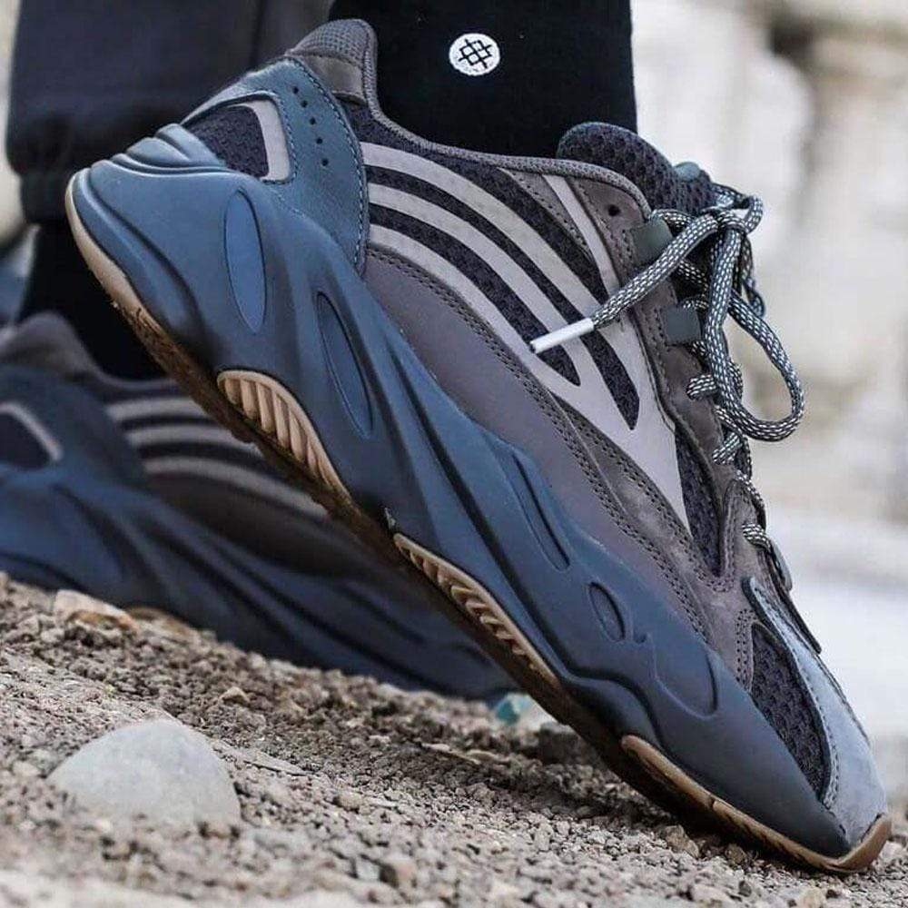 adidas Yeezy Boost 700 V2 Geode