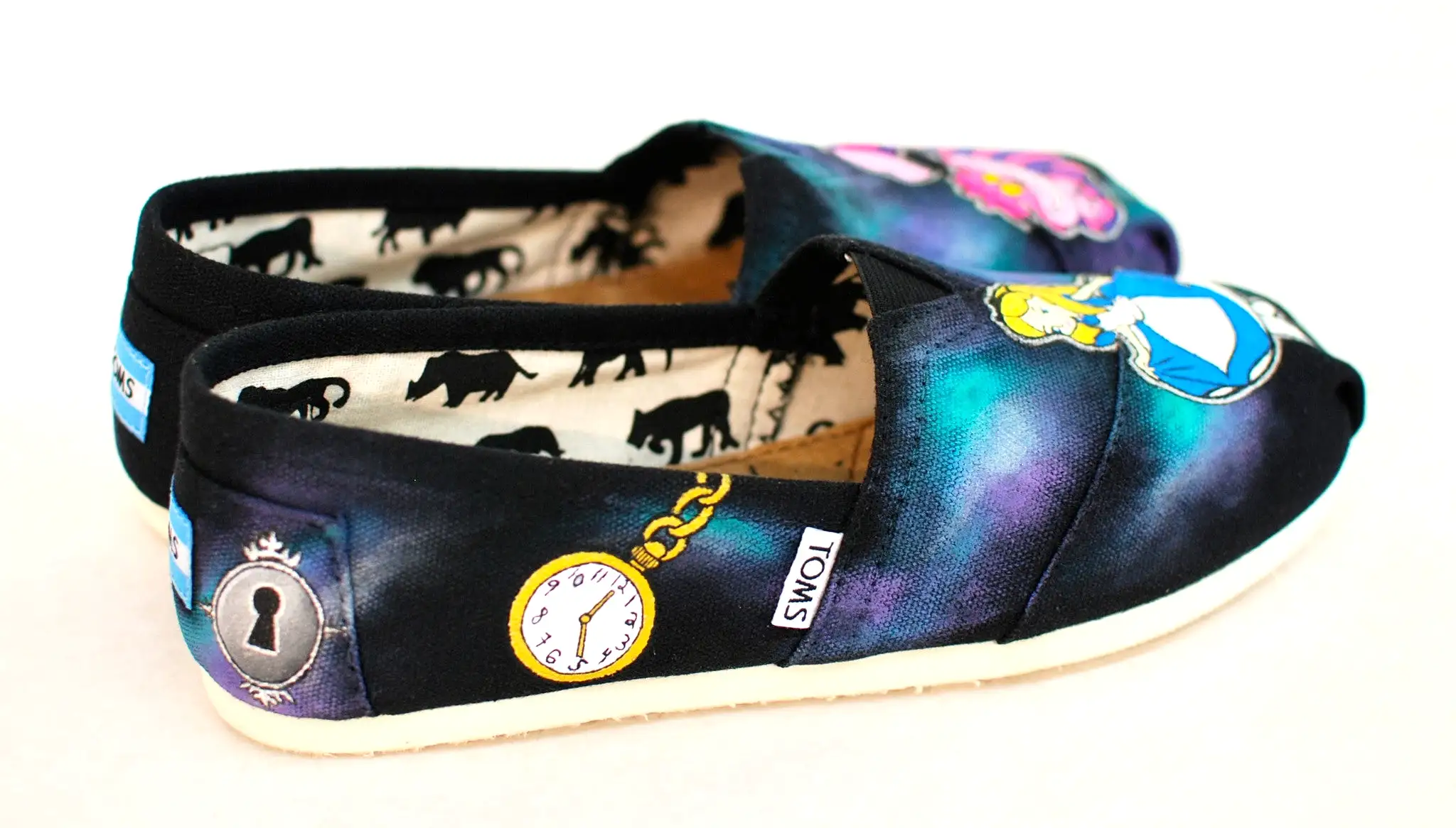 Alice in Wonderland Toms shoes