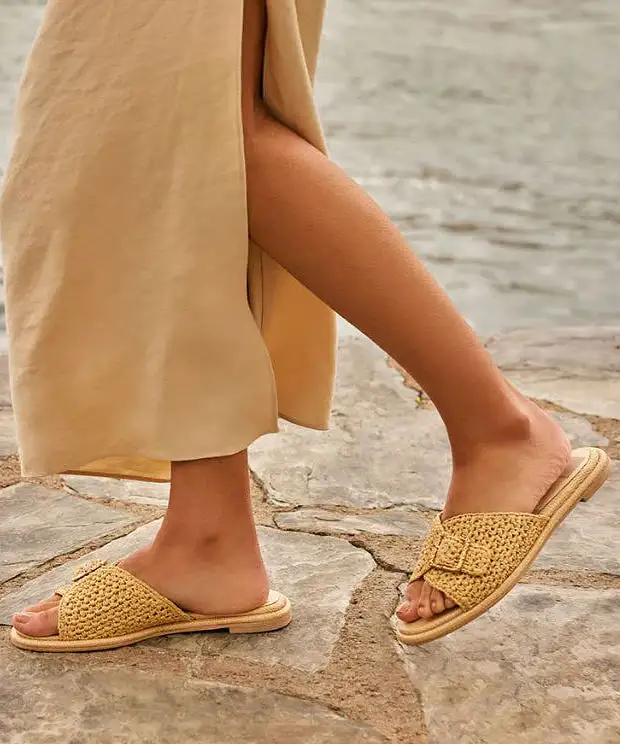 Dolce Vita Alonzo Sandals - Natural Raffia