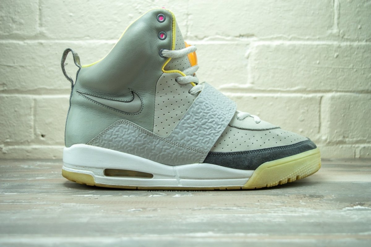 Nike Air Yeezy Zen Grey 366164 002