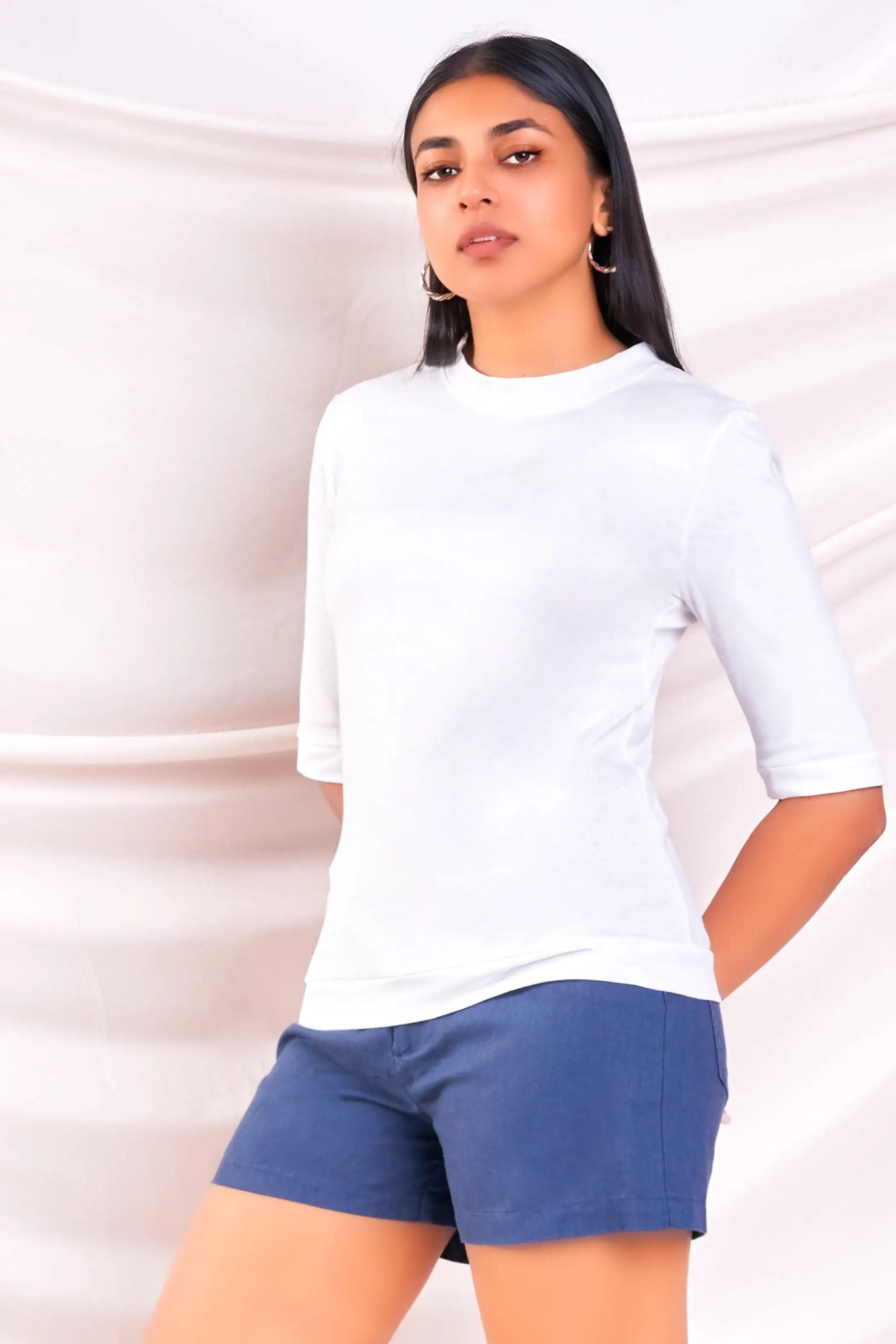 White Round Neck Tee